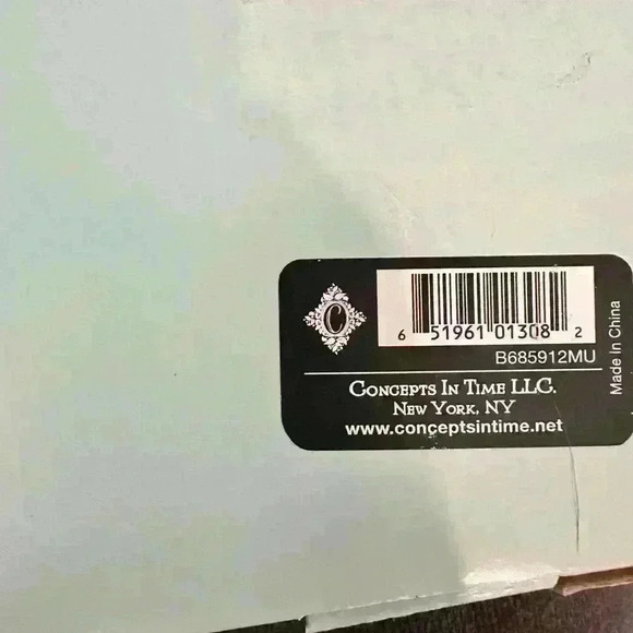 Baby’s First Year Milestone Photo Frame - Concepts Kids - Picture 3 of 5